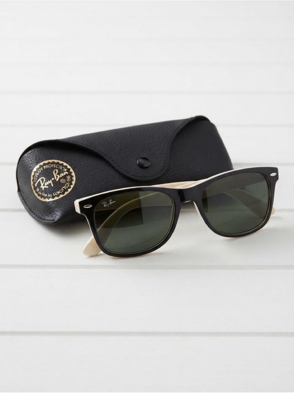 Ray-Ban Wayfarer Sunglasses in Black and Cream
